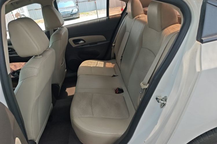Used Chevrolet Cruze 2015 1.5L Classic SE MT Left Rear Seat