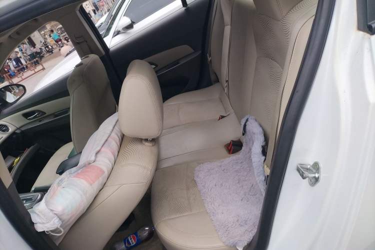 Used Chevrolet Cruze 2015 1.5L Classic SE AT Left Rear Seat