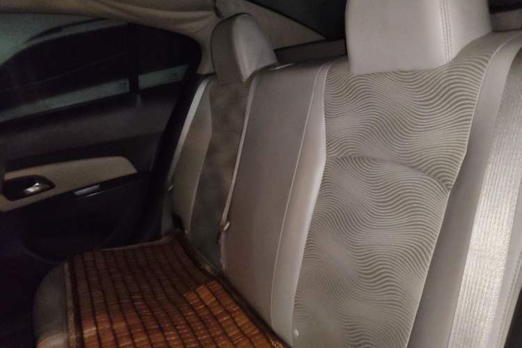 Used Chevrolet Cruze 2015 1.5L Classic SE AT Left Rear Seat
