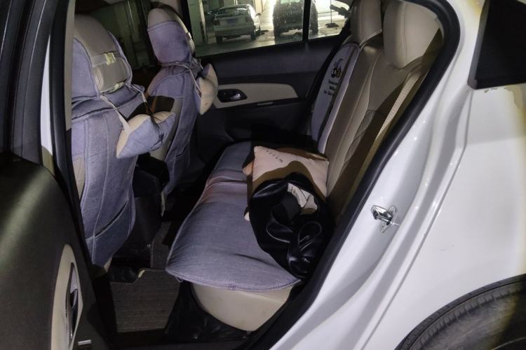 Used Chevrolet Cruze 2015 1.5L Classic SL MT Left Rear Seat