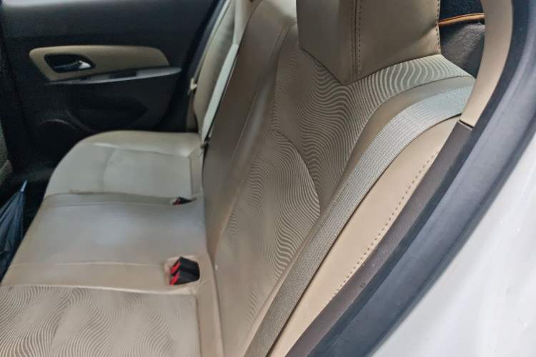 Used Chevrolet Cruze 2015 1.5L Classic SE AT Left Rear Seat