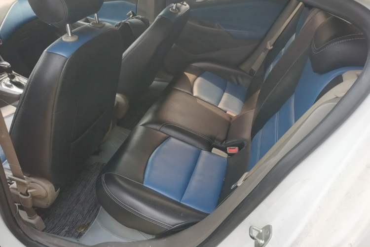 Used Chevrolet Cruze 2015 1.5L Automatic Fashion Navigation Edition Left Rear Seat