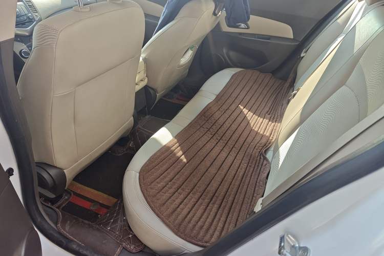 Used Chevrolet Cruze 2015 1.5L Classic SE AT Left Rear Seat