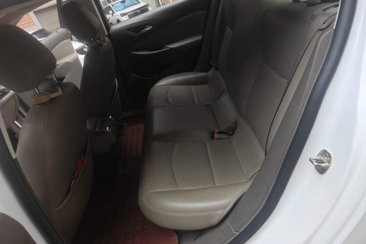 Used Chevrolet Cruze 2015 1.5L Automatic Fashion Navigation Edition Left Rear Seat