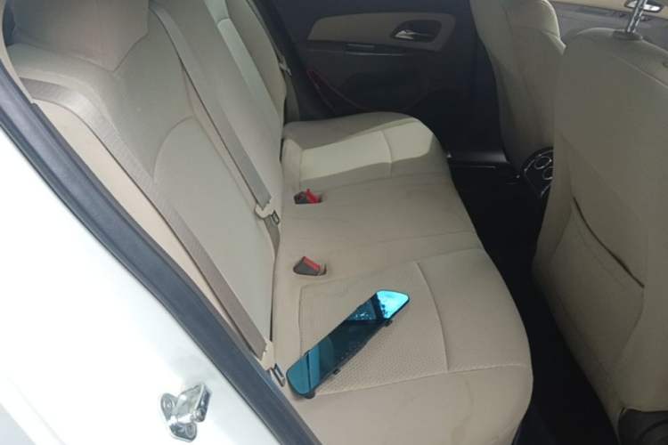 Used Chevrolet Cruze 2015 1.5L Classic SL MT Left Rear Seat