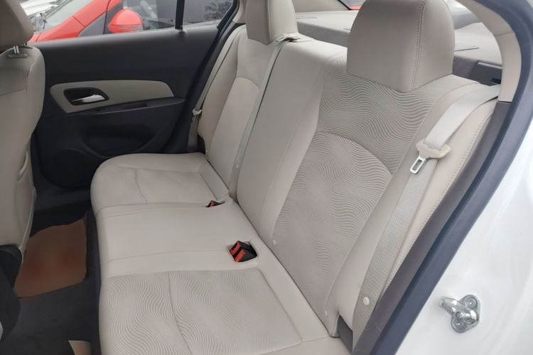 Used Chevrolet Cruze 2015 1.5L Classic SE AT Left Rear Seat