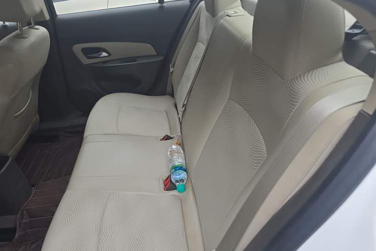 Used Chevrolet Cruze 2015 1.5L Classic SE MT Left Rear Seat
