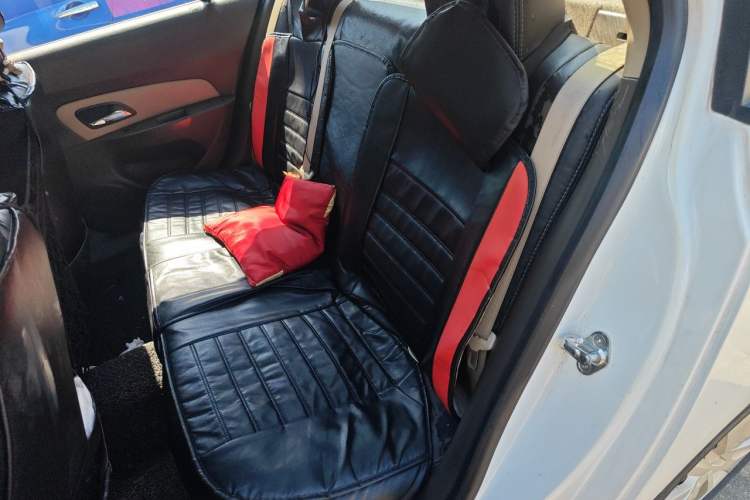 Used Chevrolet Cruze 2015 1.5L Classic SL MT Left Rear Seat