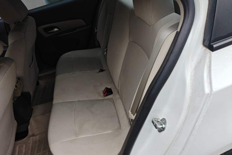 Used Chevrolet Cruze 2015 1.5L Classic SL MT Left Rear Seat