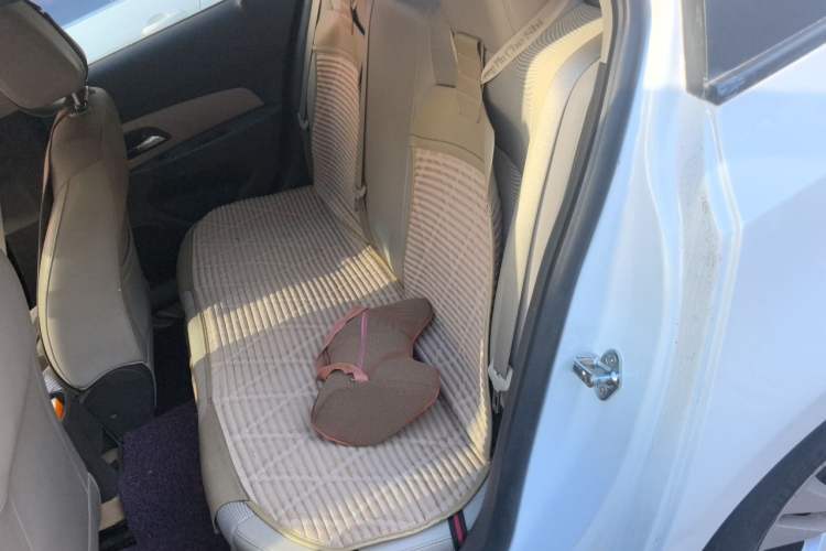 Used Chevrolet Cruze 2015 1.5L Classic SE AT Left Rear Seat