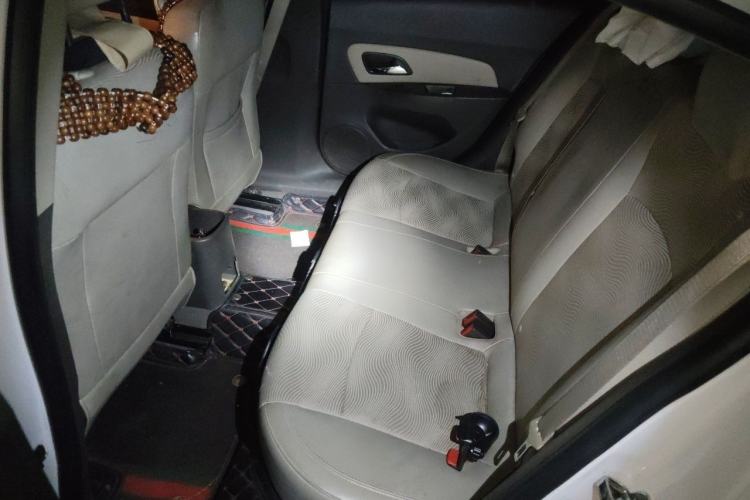 Used Chevrolet Cruze 2015 1.5L Classic SE AT Left Rear Seat