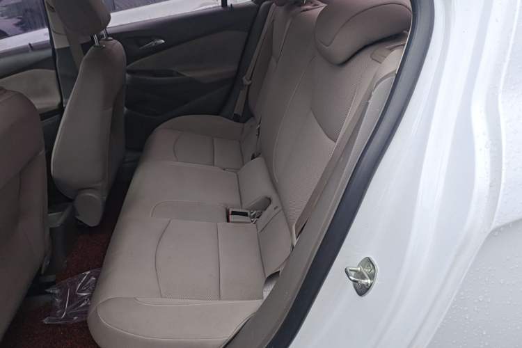 Used Chevrolet Cruze 2015 1.5L Automatic Fashion Navigation Edition Left Rear Seat
