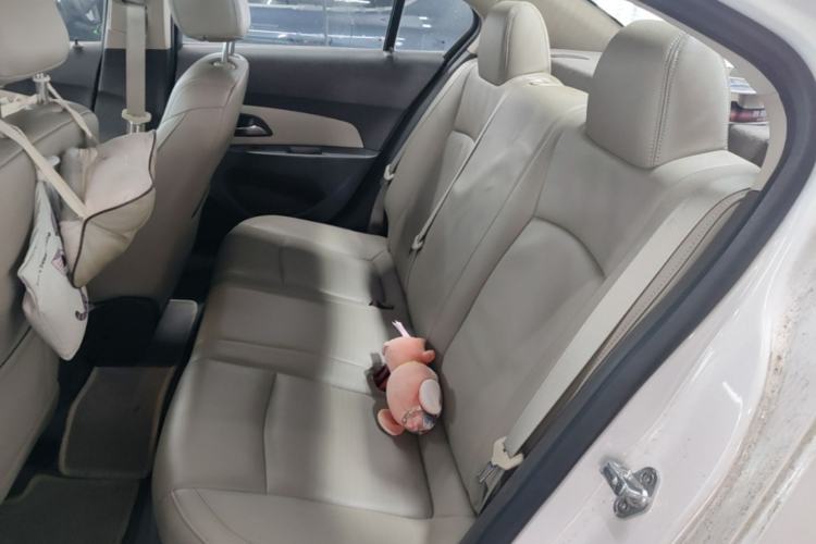 Used Chevrolet Cruze 2015 1.5L Classic SE AT Left Rear Seat