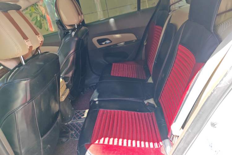 Used Chevrolet Cruze 2015 1.5L Classic SE MT Left Rear Seat