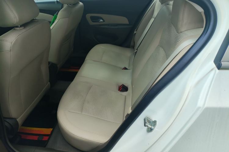 Used Chevrolet Cruze 2015 1.5L Classic SE AT Left Rear Seat