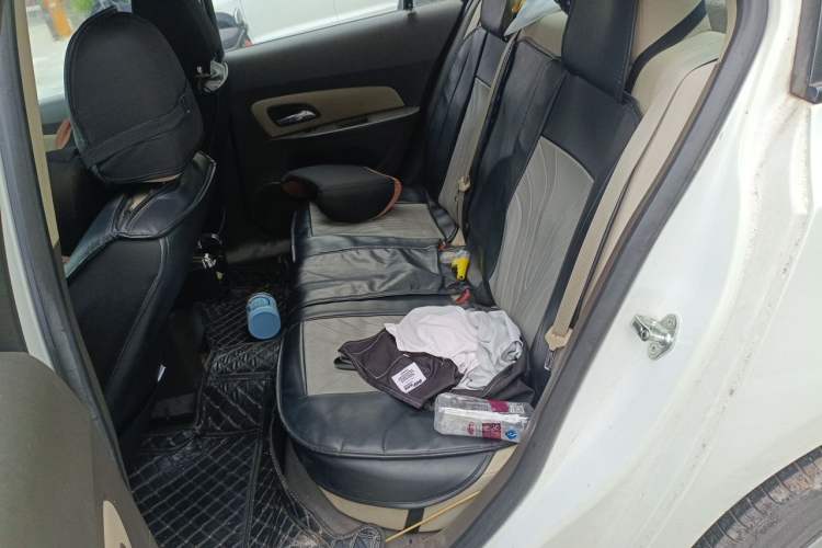 Used Chevrolet Cruze 2015 1.5L Classic SL MT Left Rear Seat