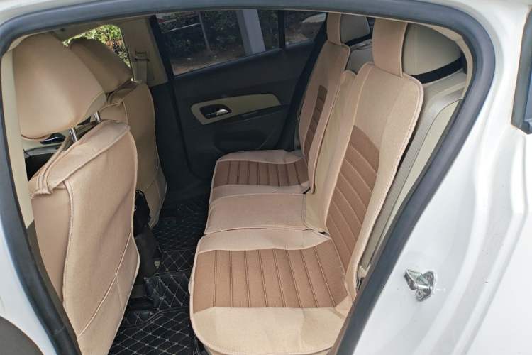 Used Chevrolet Cruze 2015 1.5L Classic SL MT Left Rear Seat