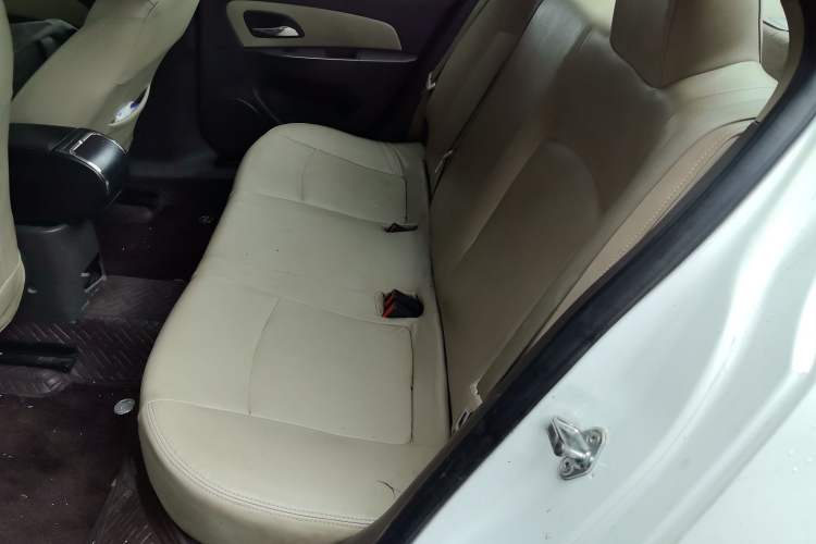 Used Chevrolet Cruze 2015 1.5L Classic SL MT Left Rear Seat