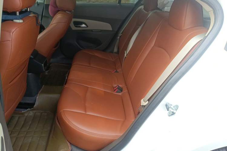 Used Chevrolet Cruze 2015 1.5L Classic SE MT Left Rear Seat