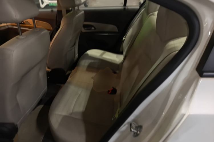 Used Chevrolet Cruze 2015 1.5L Classic SE AT Left Rear Seat