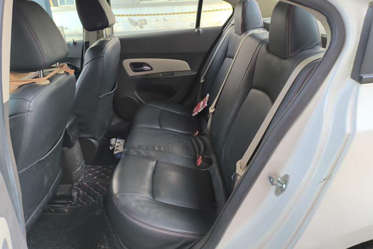 Used Chevrolet Cruze 2015 1.5L Classic SL MT Left Rear Seat