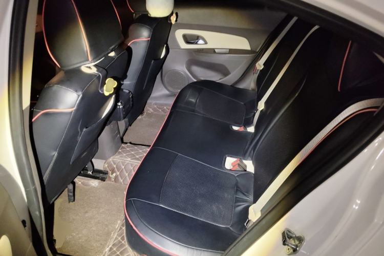 Used Chevrolet Cruze 2015 1.5L Classic SL MT Left Rear Seat
