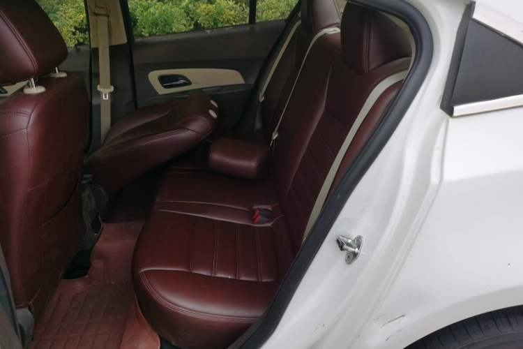 Used Chevrolet Cruze 2015 1.5L Classic SL MT Left Rear Seat