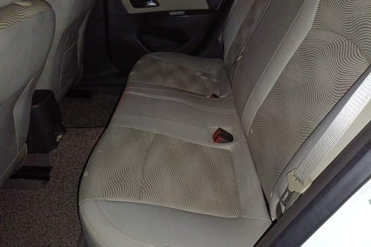 Used Chevrolet Cruze 2015 1.5L Classic SE MT Left Rear Seat