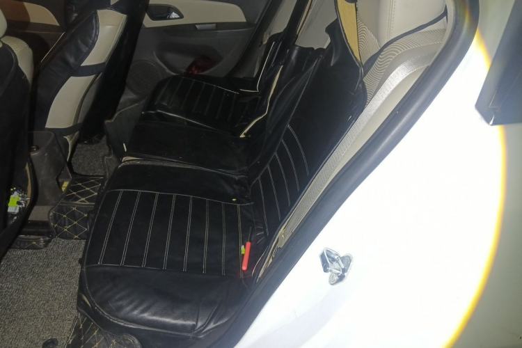 Used Chevrolet Cruze 2015 1.5L Classic SE AT Left Rear Seat