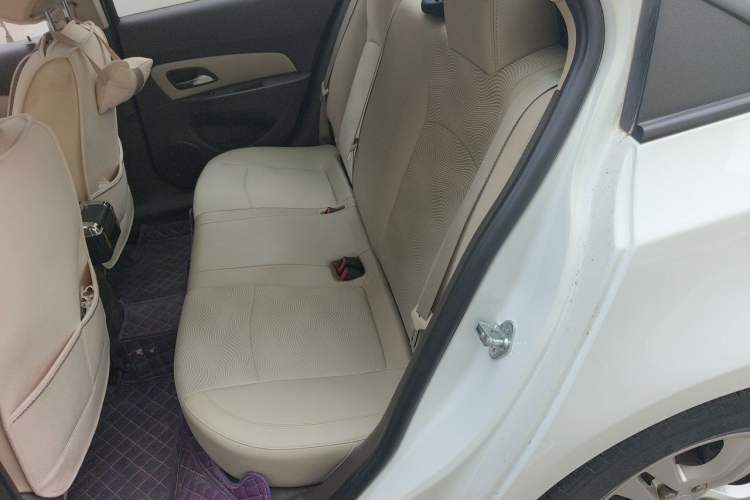 Used Chevrolet Cruze 2015 1.5L Classic SE AT Left Rear Seat