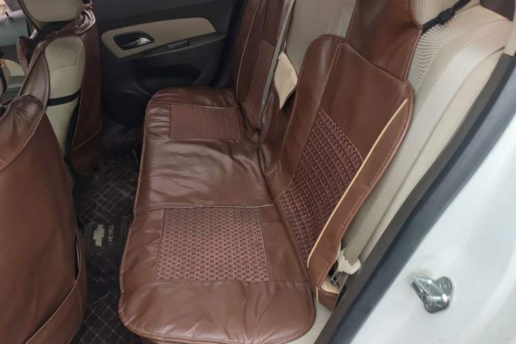 Used Chevrolet Cruze 2015 1.5L Classic SE MT Left Rear Seat