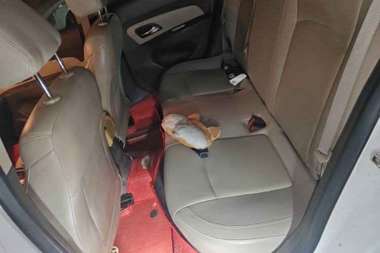 Used Chevrolet Cruze 2015 1.5L Classic SE AT Left Rear Seat