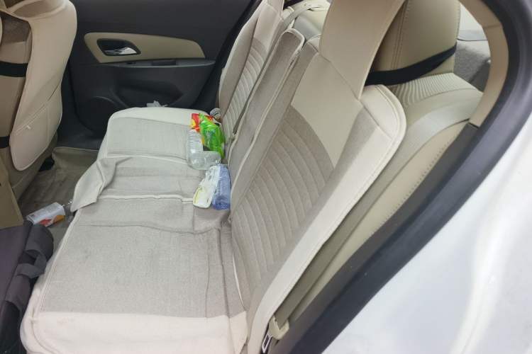 Used Chevrolet Cruze 2015 1.5L Classic SE AT Left Rear Seat