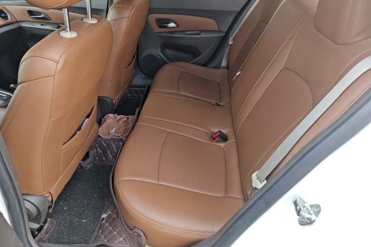 Used Chevrolet Cruze 2015 1.5L Classic SE AT Left Rear Seat
