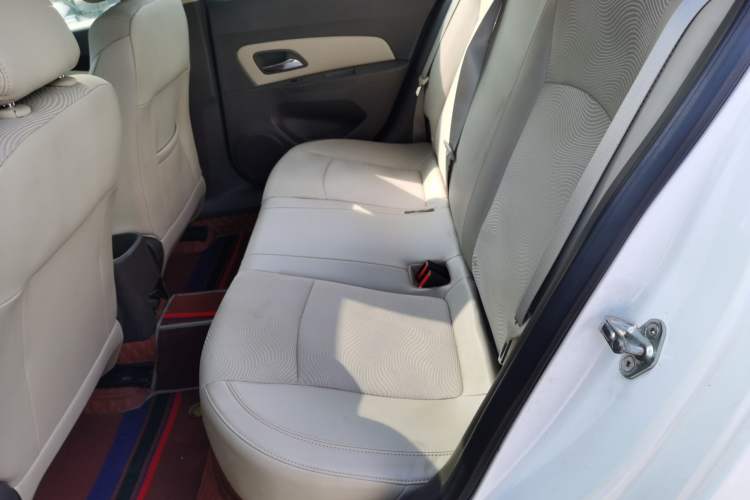 Used Chevrolet Cruze 2015 1.5L Classic SE MT Left Rear Seat