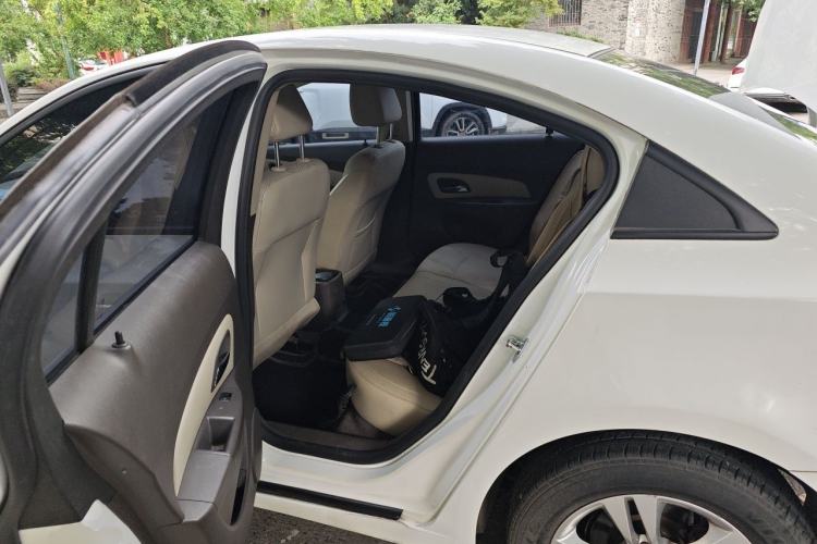 Used Chevrolet Cruze 2015 1.5L Classic SE MT Left Rear Seat