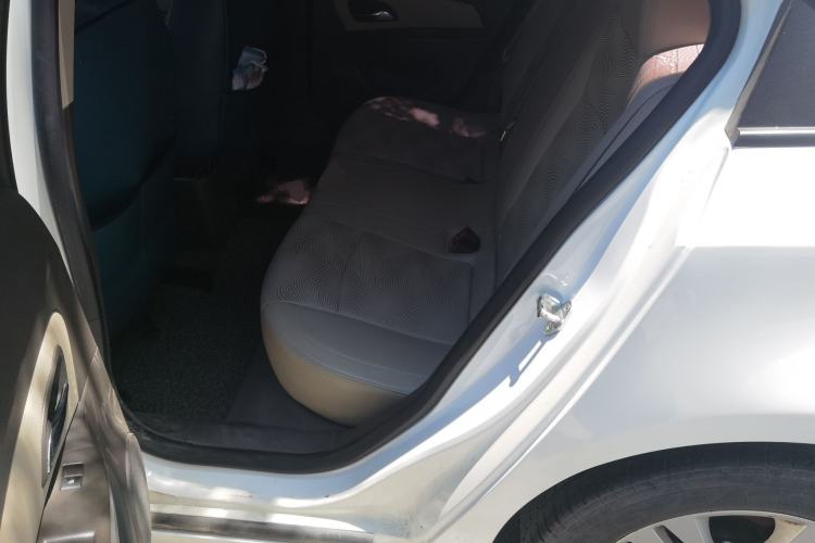 Used Chevrolet Cruze 2015 1.5L Classic SE MT Left Rear Seat