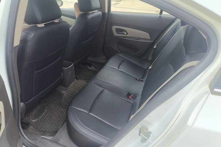 Used Chevrolet Cruze 2015 1.5L Classic SL MT Left Rear Seat
