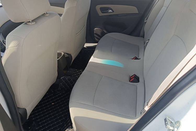 Used Chevrolet Cruze 2015 1.5L Classic SL MT Left Rear Seat