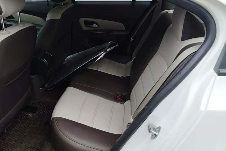 Used Chevrolet Cruze 2015 1.5L Classic SE AT Left Rear Seat
