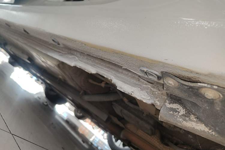 Used Chevrolet Cruze 2015 1.5L Automatic Luxury Edition Left Side Sill