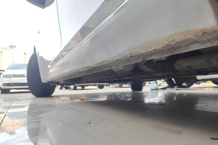 Used Chevrolet Cruze 2015 1.5L Classic SL MT Left Side Sill