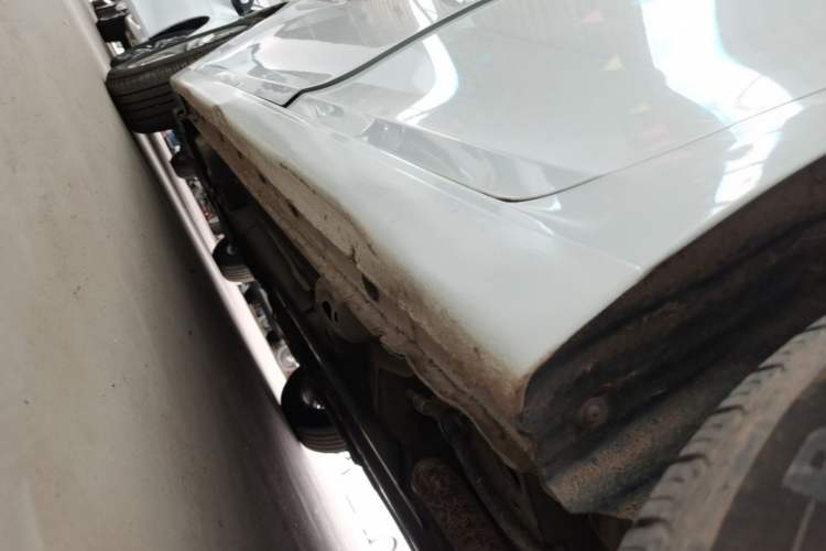 Used Chevrolet Cruze 2015 1.5L Classic SE AT Left Side Sill
