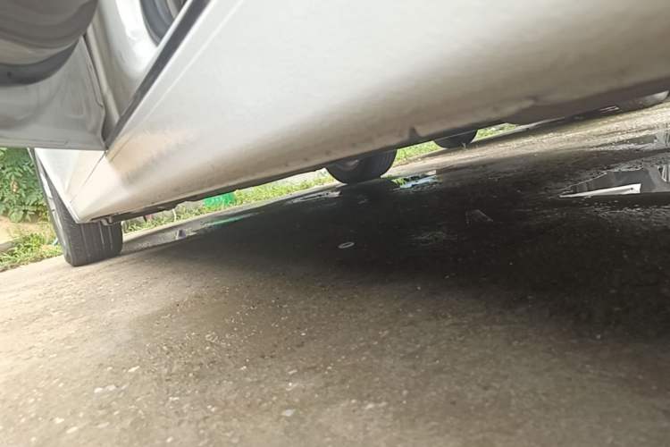 Used Chevrolet Cruze 2015 1.5L Classic SE AT Left Side Sill