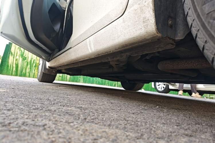 Used Chevrolet Cruze 2015 1.5L Classic SL MT Left Side Sill