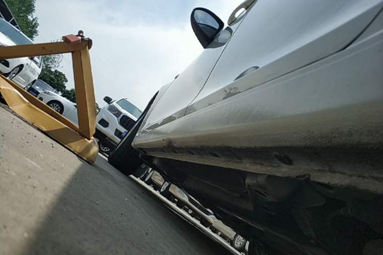 Used Chevrolet Cruze 2015 1.5L Classic SE AT Left Side Sill