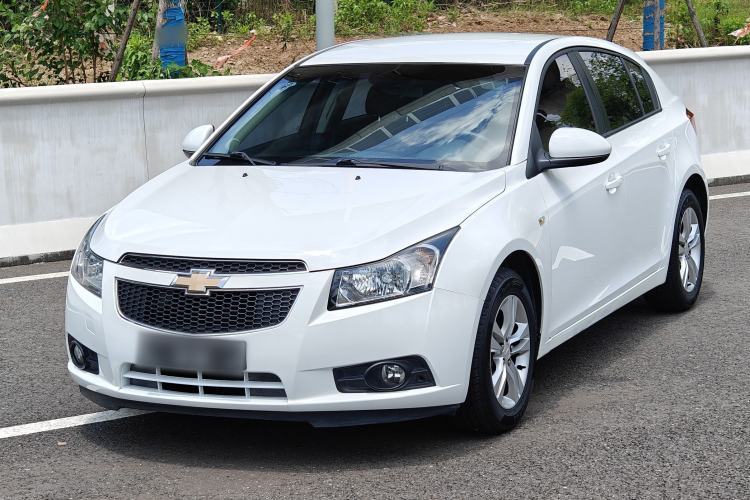 Used Chevrolet Cruze 2015 Hatchback 1.6L Automatic Comfort Edition Guazi used car, China used car export, Used car for sale, Used cars, Cheapest cars for sale