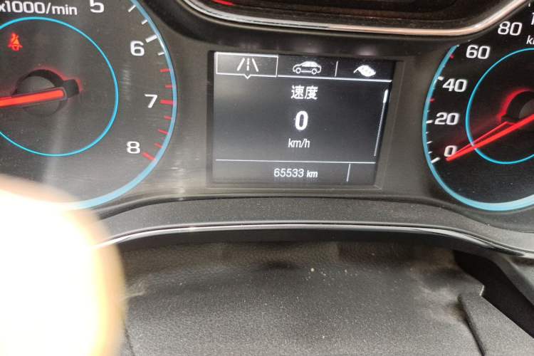 Used Chevrolet Cruze 2015 1.5L Manual Elite Edition Odometer Close Up