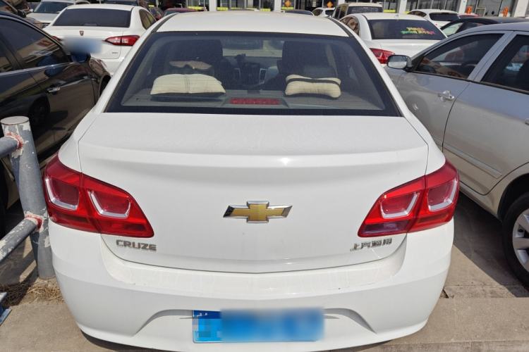 Used Chevrolet Cruze 2015 1.5L Classic SL MT Rear