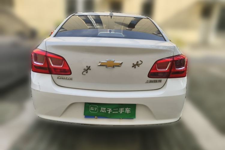 Used Chevrolet Cruze 2015 1.5L Classic SE MT Rear